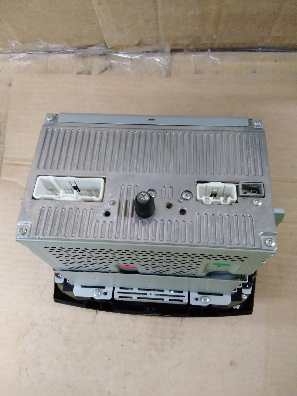 2011 Mazda 3 AM FM Satellite Single CD Radio Receiver BBM566AR0