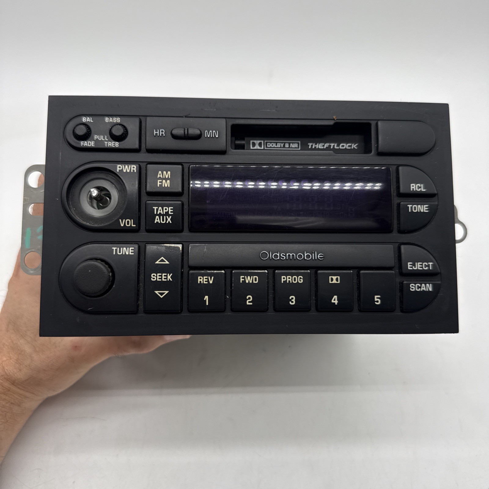 Oldsmobile Delco GM OEM Cassette player radio 95 96 97 98 99 16200753 Olds