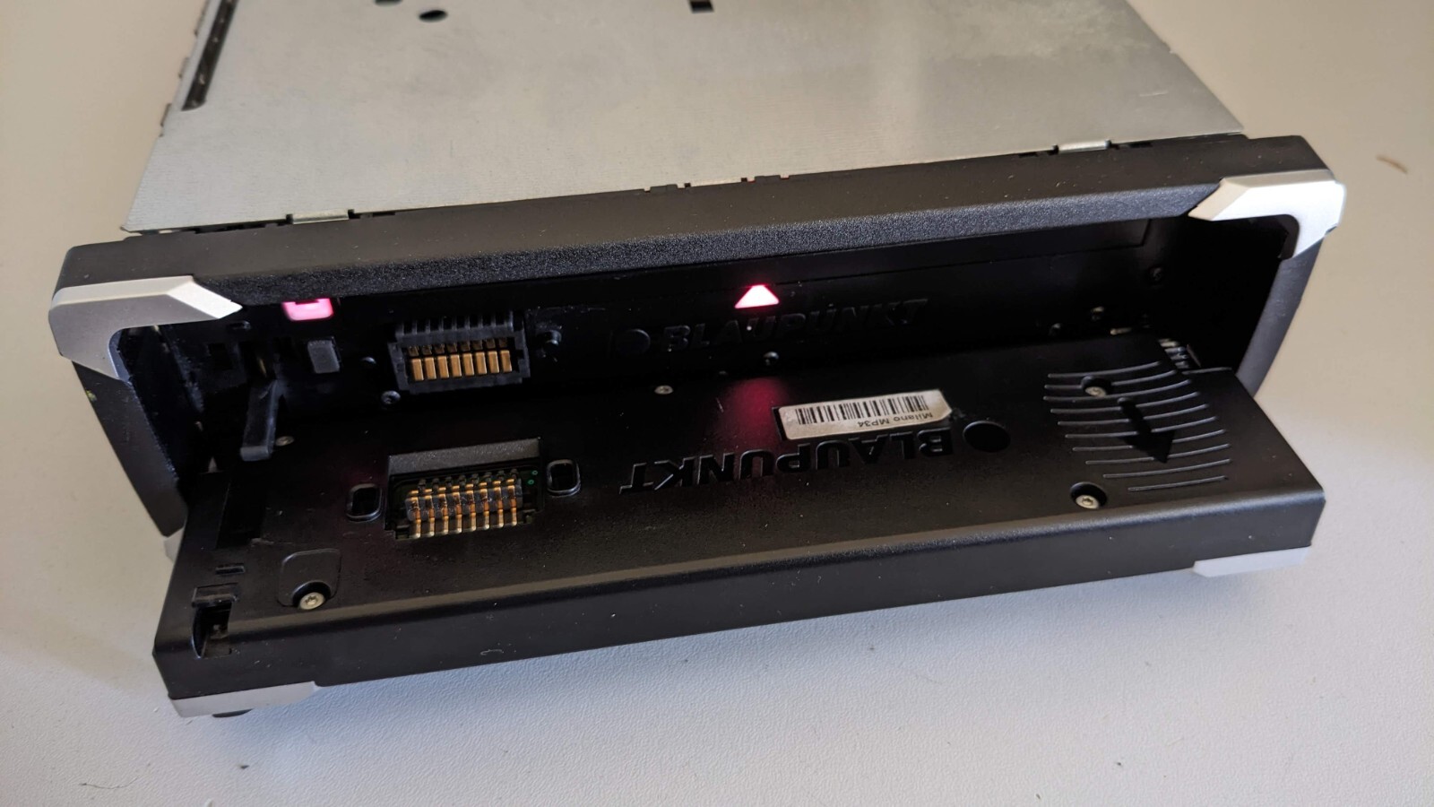Blaupunkt Milano MP34 7644192310 Original Car Radio CD MP3 Aux-In 4×25 Watt