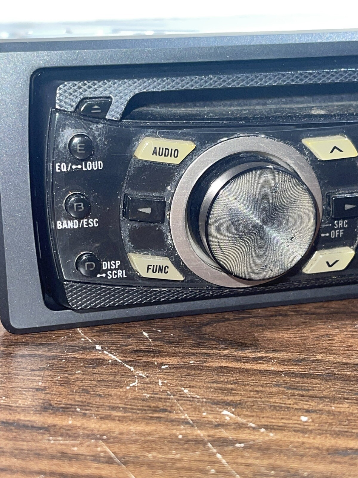 Pioneer DEH-1300MP Car Stereo FM/AM Radio – USED TESTED -NO REMOTE