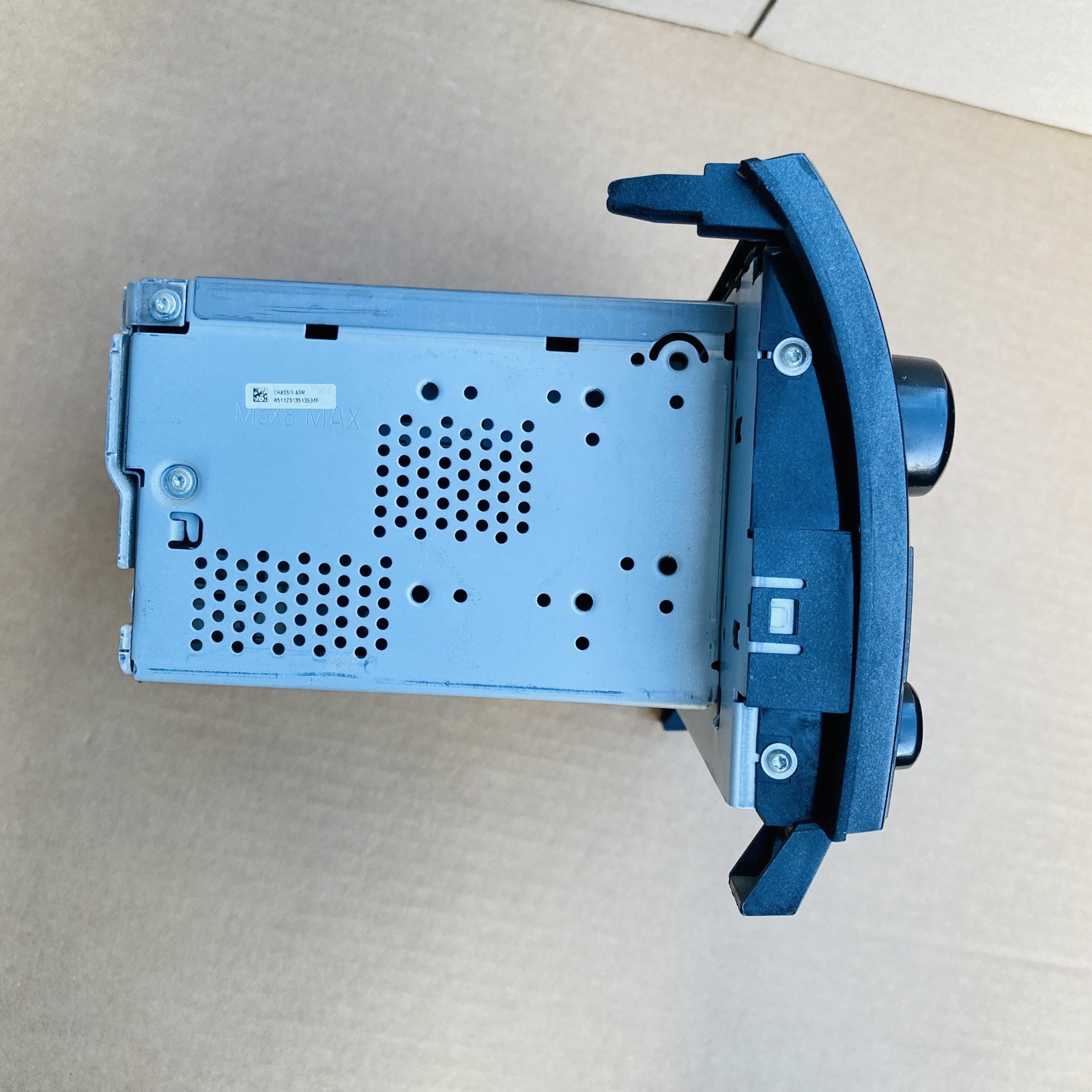 2007-2013 Toyota Tundra OEM AM/FM Radio Tuner CD 86120-0C270 AD1812