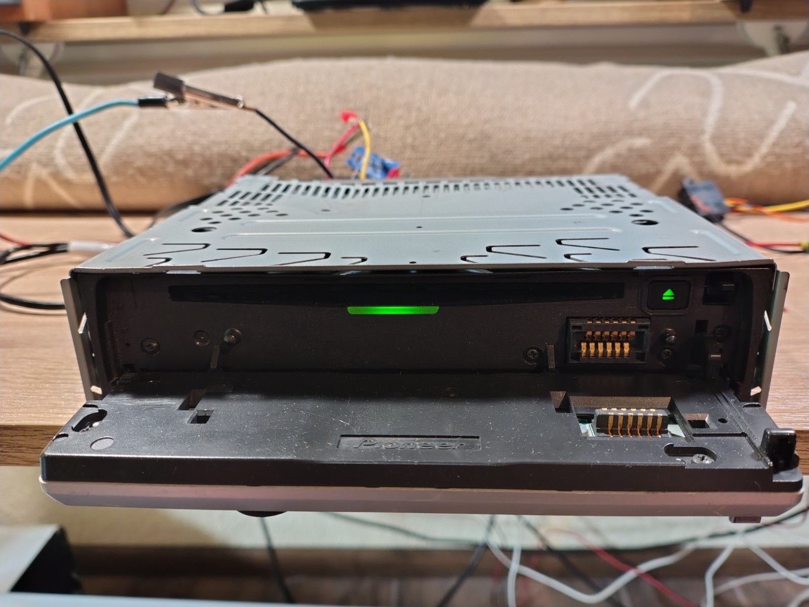 Pioneer DEH P4850MPH Car Stereo CD Receiver Fully Working Great Shape