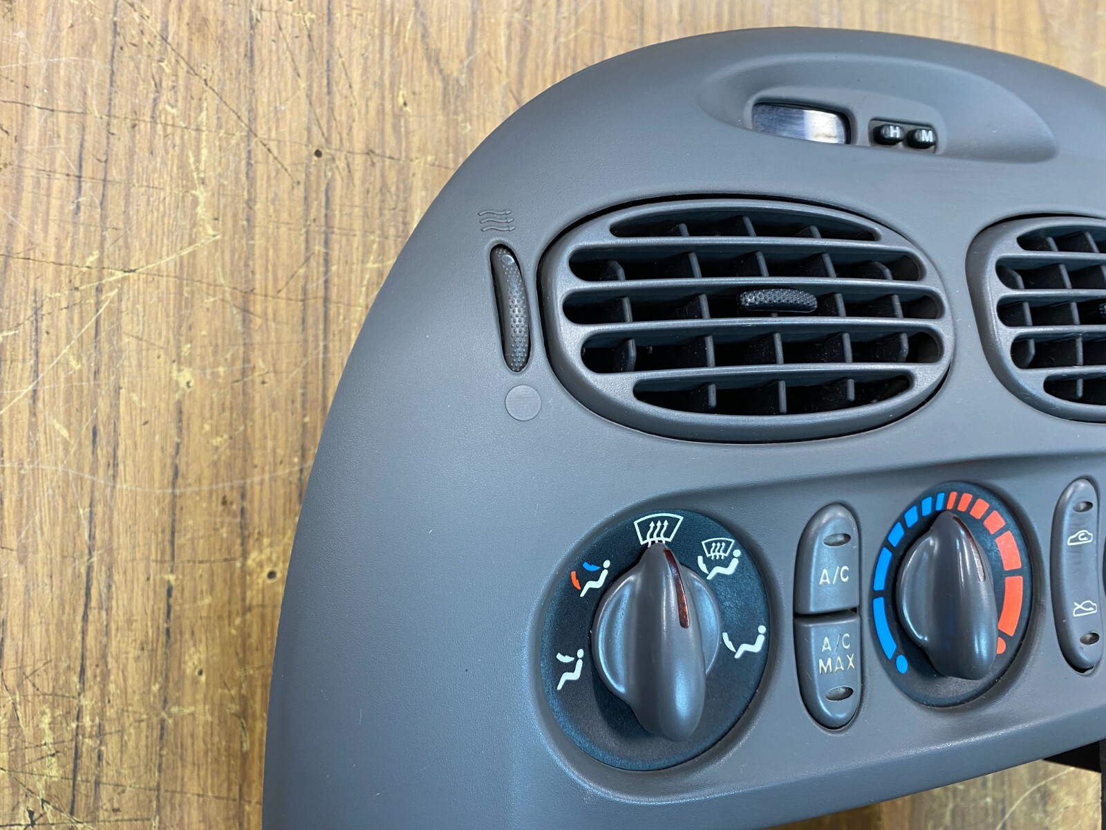 Ford Falcon AU S1 Dash A/C Stereo Control Surround Grey
