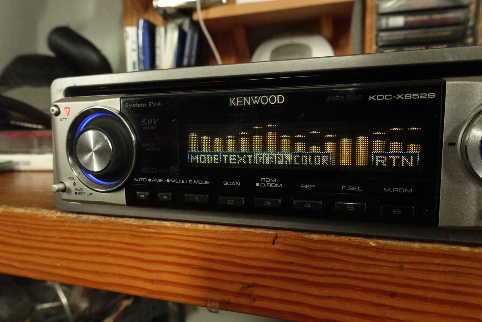 Kenwood KDC-x8529. Graphic Display CD/Bluetooth/Fm108 Player.