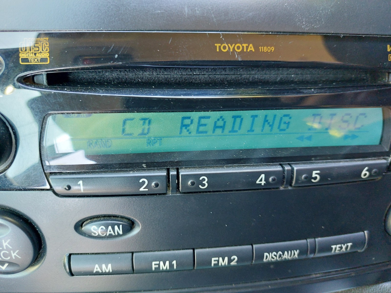 TOYOTA 2004-2010 SIENNA AM / FM CD CAR STEREO 86120-AE040 – BATTERY TESTED