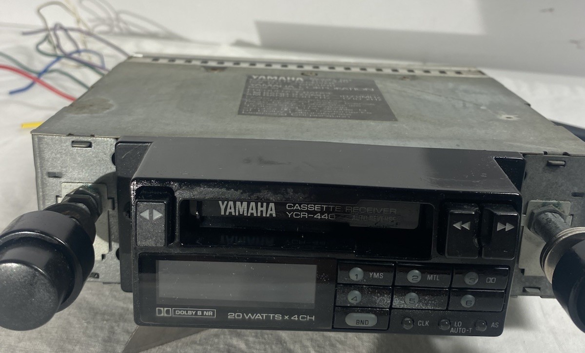 Vtg Yamaha YCR-440 Car Radio Stereo Cassette Receiver 2 Knob Shaft Post Untested