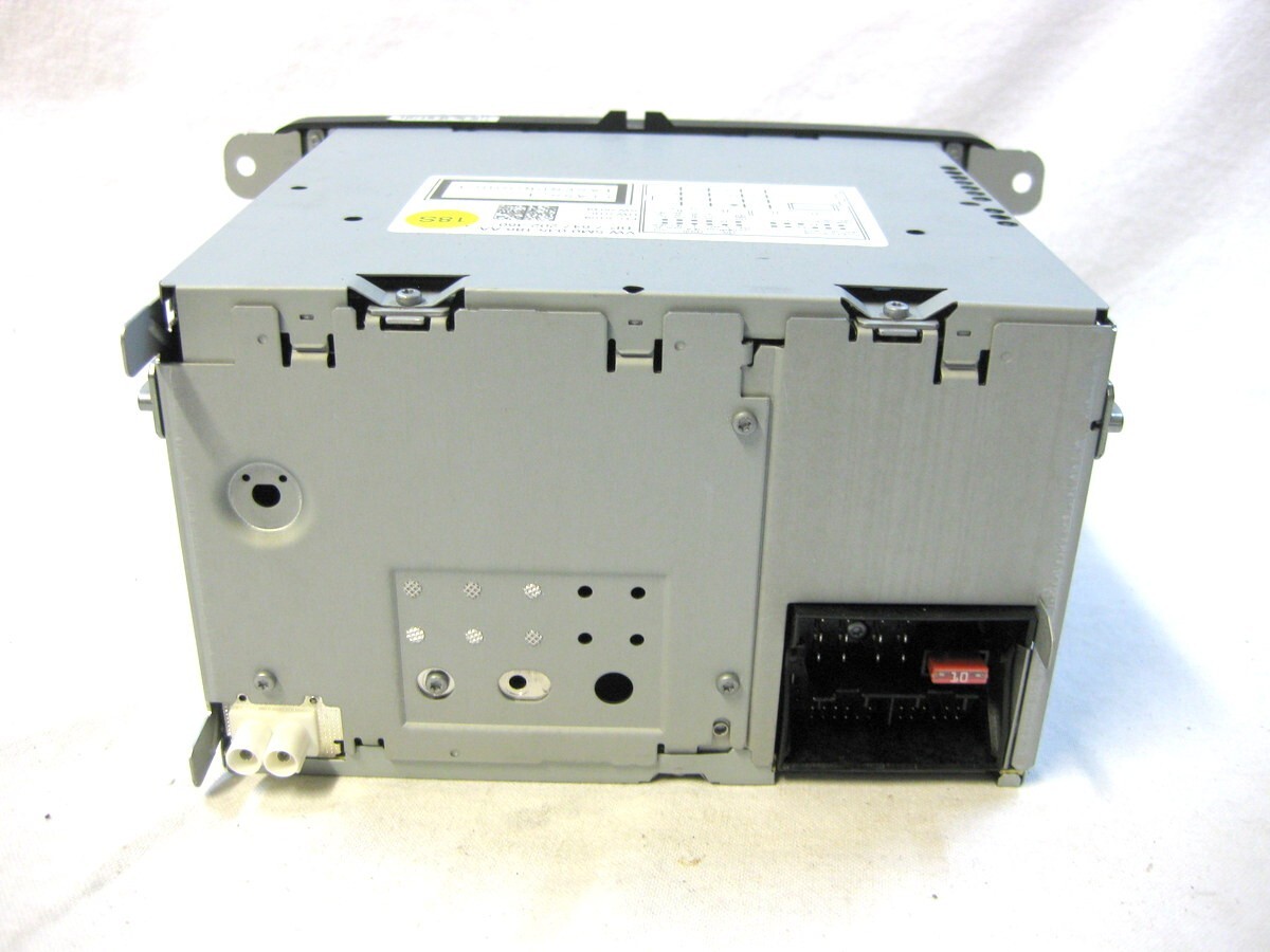 Volkswagen VW Tiguan Radio CD LOW EU G+ BVX 5M0035186AA Original