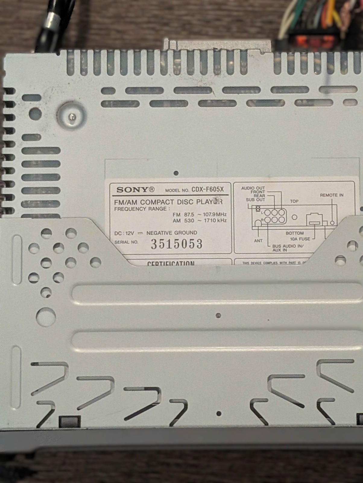 Sony CDX-F605X Full Motion OEL Display – TESTED- Remote, Case, & Harness