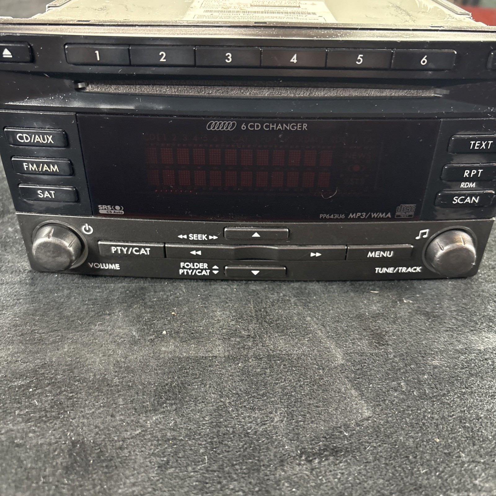 08 09 10 11 Subaru Impreza AM FM XM CD radio receiver OEM 86201FG600 CZ601U1