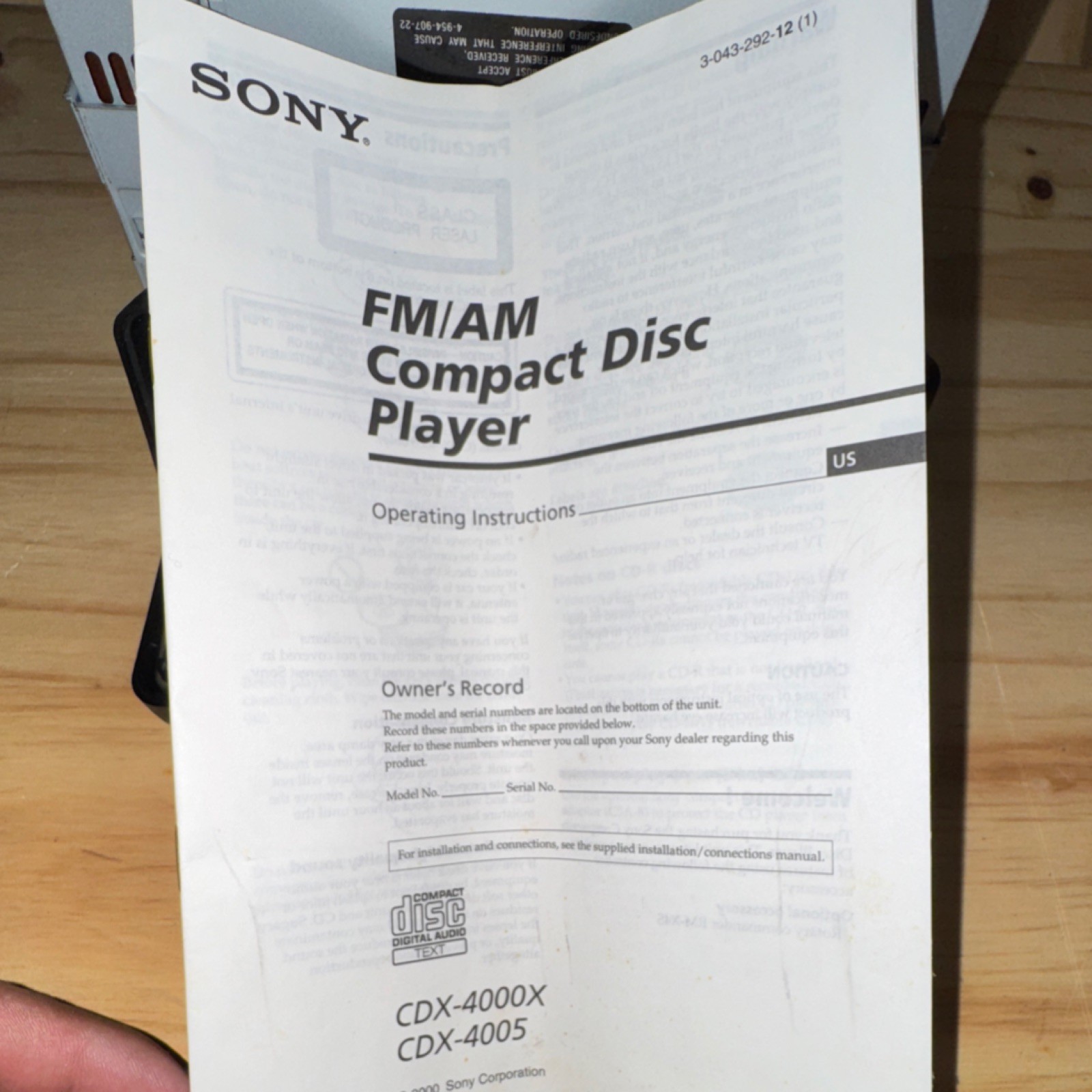 Sony Xplod CDX-4000X 1 DIN In-Dash CD Player FM/AM Detachable Face CD Text