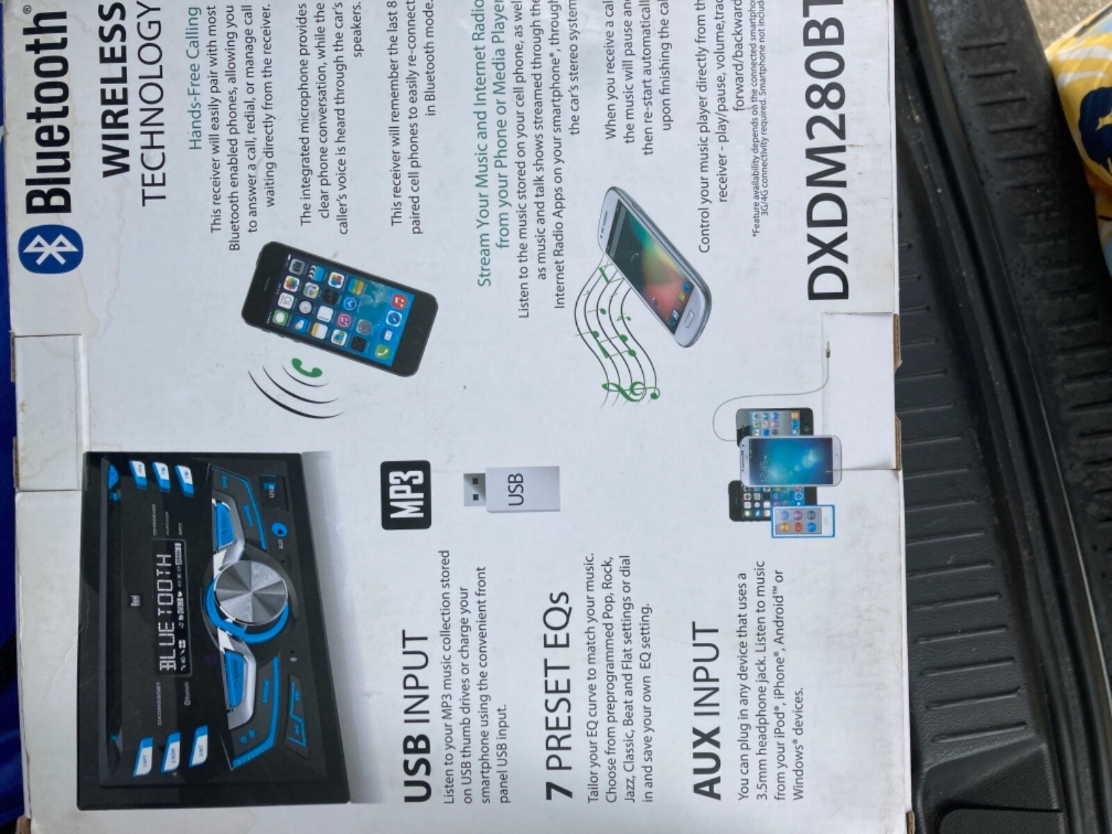 CD Receiver with Bluetooth. Black Car Dual 200 Watts. Plays USB flash drives. 
