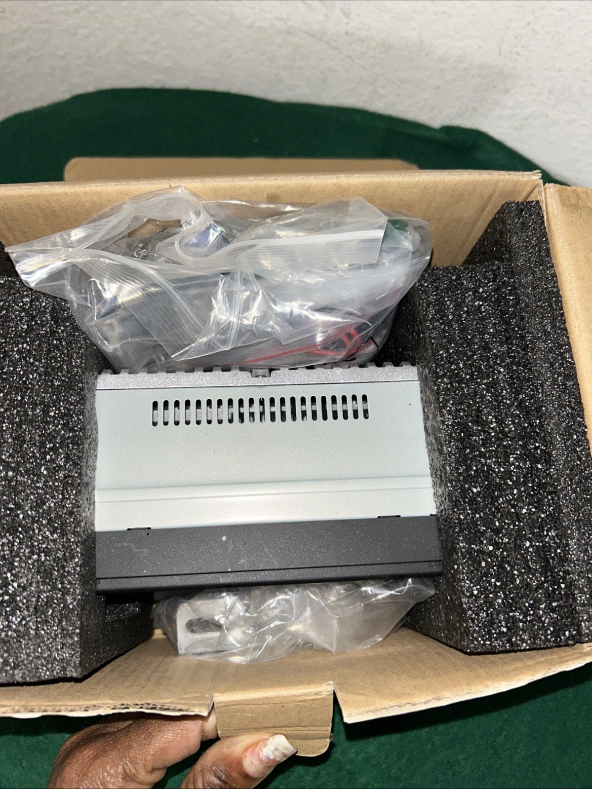 SJoyBring JOY-M005D car radio receiver/ New Open Box