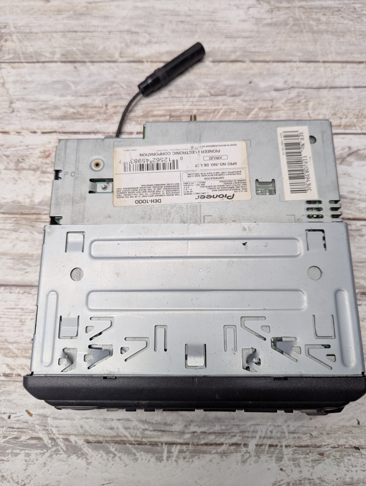 Pioneer DEH-1000 Super Tuner 3 (Parts and Repair) Untested Might Work