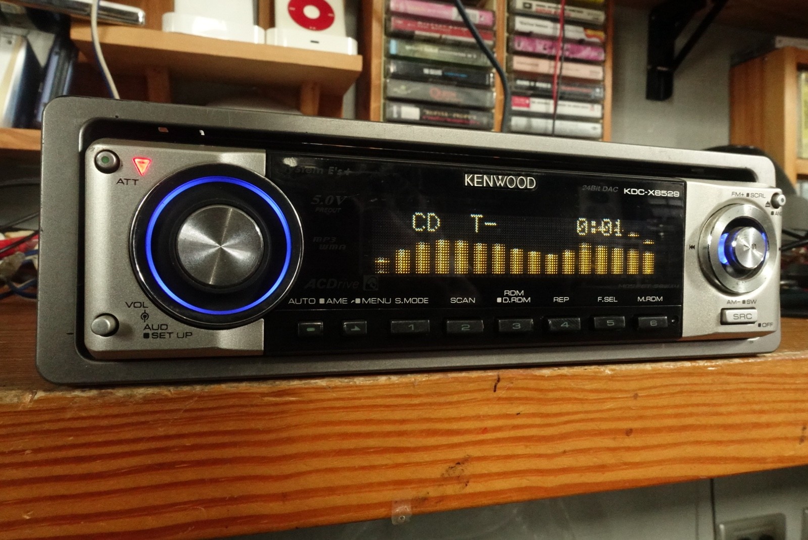 Kenwood KDC-x8529. Graphic Display CD/Bluetooth/Fm108 Player.