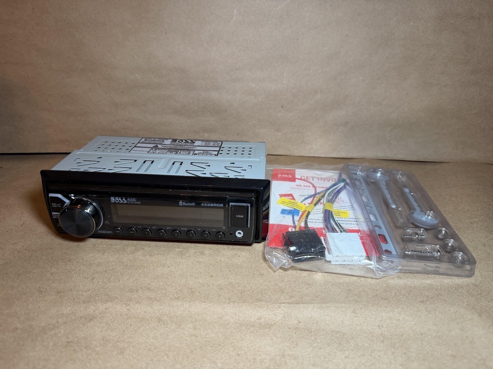 Boss Audio 455BRGB 1-DIN Bluetooth/MP3/USB/AUX/AM/FM Digital Media Receiver