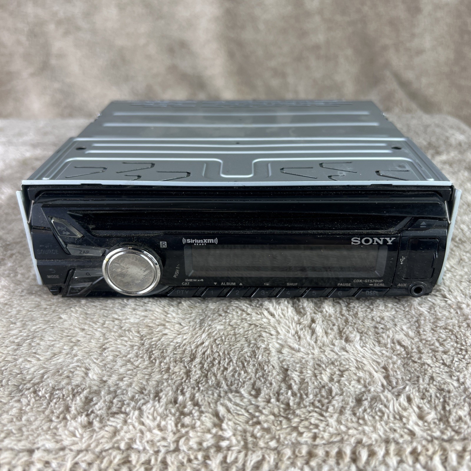 Sony CDX-GT570UP CD FM/AM COMPACT DISC