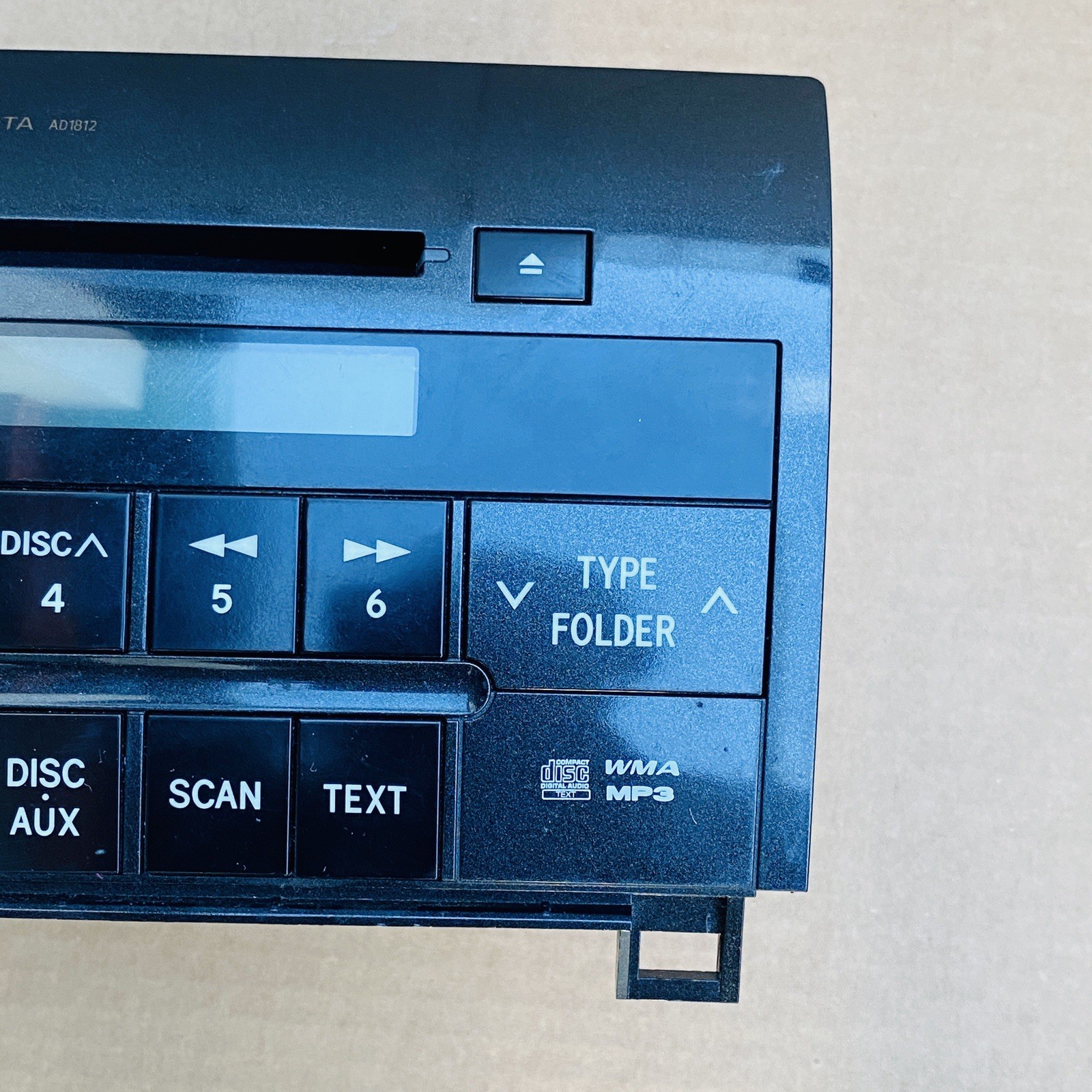 2007-2013 Toyota Tundra OEM AM/FM Radio Tuner CD 86120-0C270 AD1812