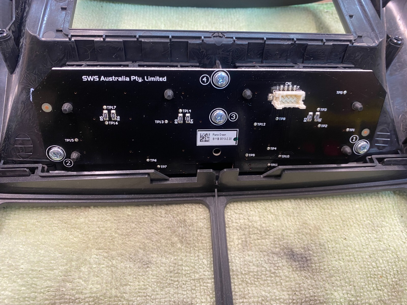 Ford Territory SZ TX 2011 Interior Dash A/C Fascia Stereo Control Surround
