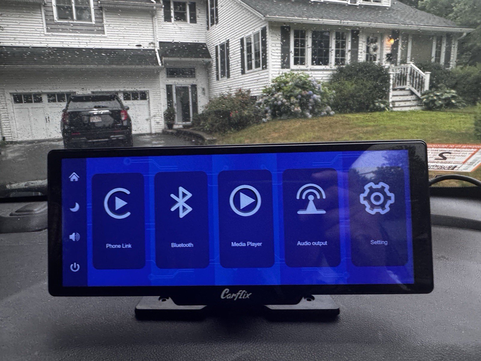 Carflix Portable Carplay Screen. Android, Iphone Compatible