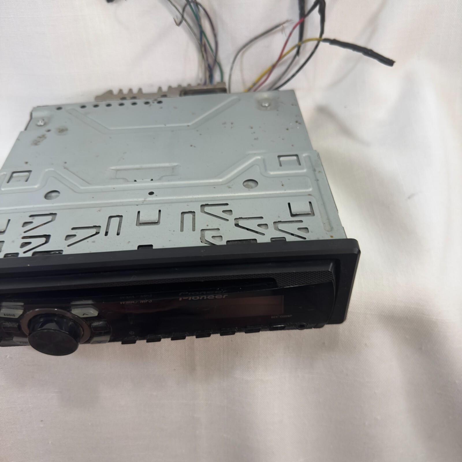 PIONEER CAR STEREO CD PLAYER DEH-1300MP -This is as is no way to check condition