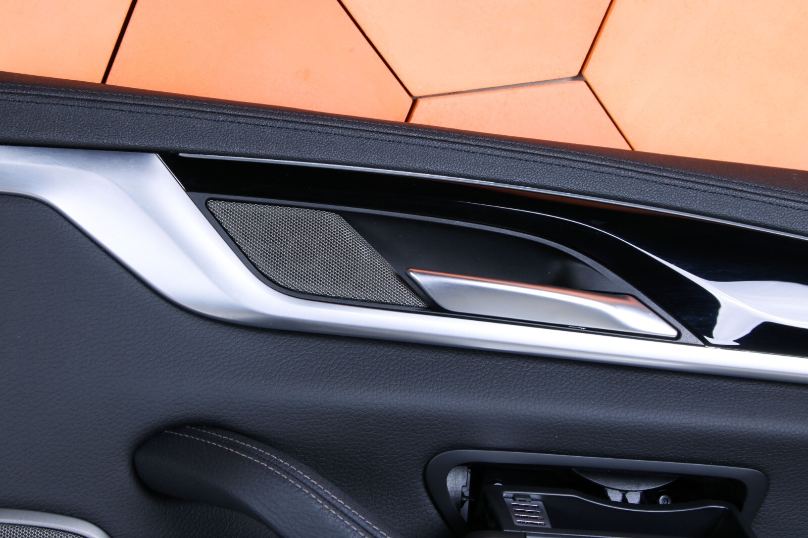 BMW G38 (G30) DOOR CARD PANEL REAR RIGHT LEATHER HARMAN KARDON