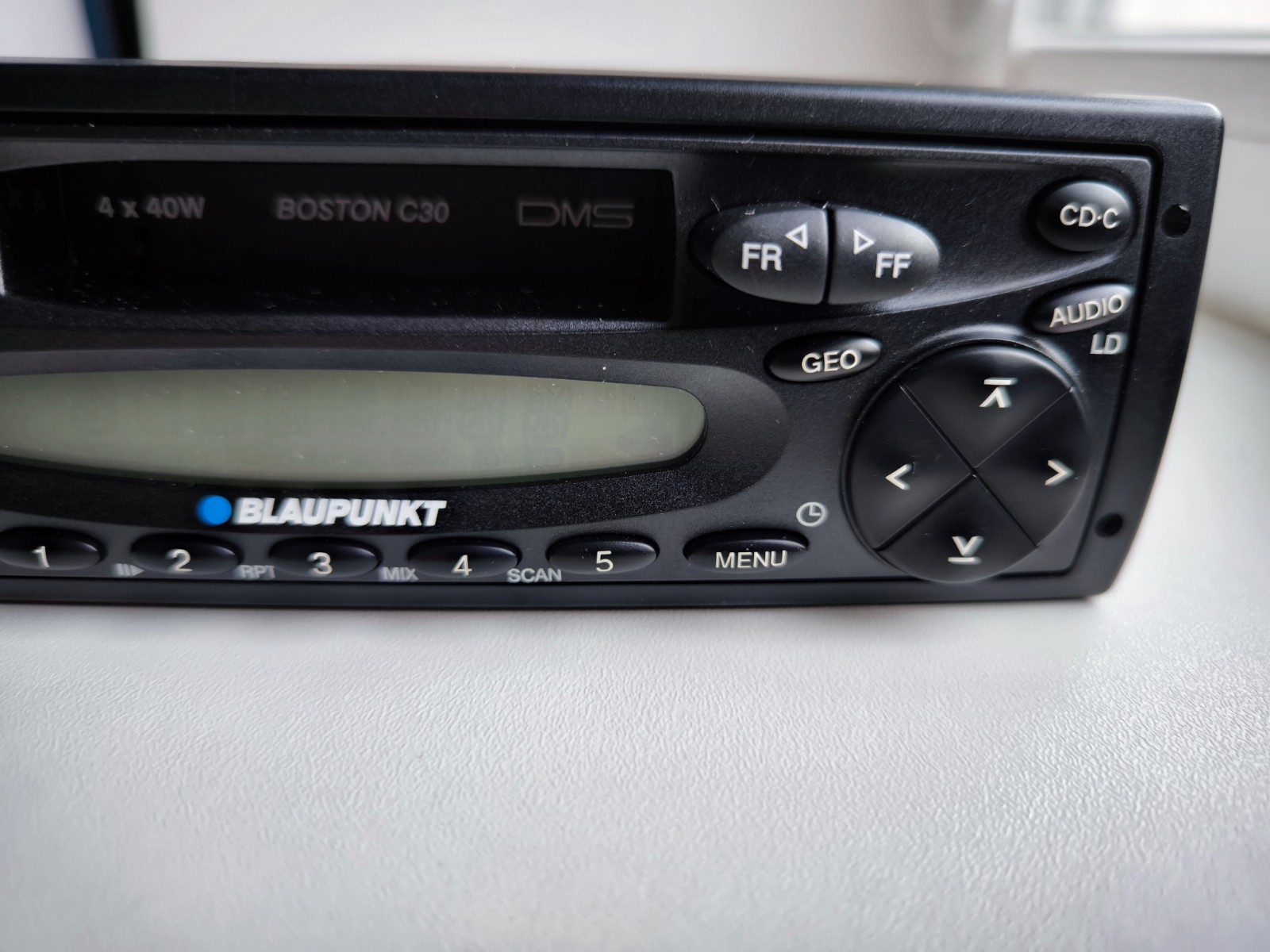 NEW Blaupunkt Boston C30 7640125510 7 640 125 510 Original Car Radio 4x40w + box