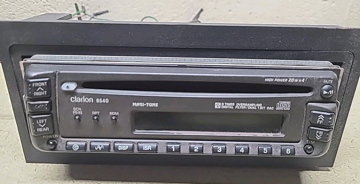 Clarion 6540 Car Audio Radio CD Player