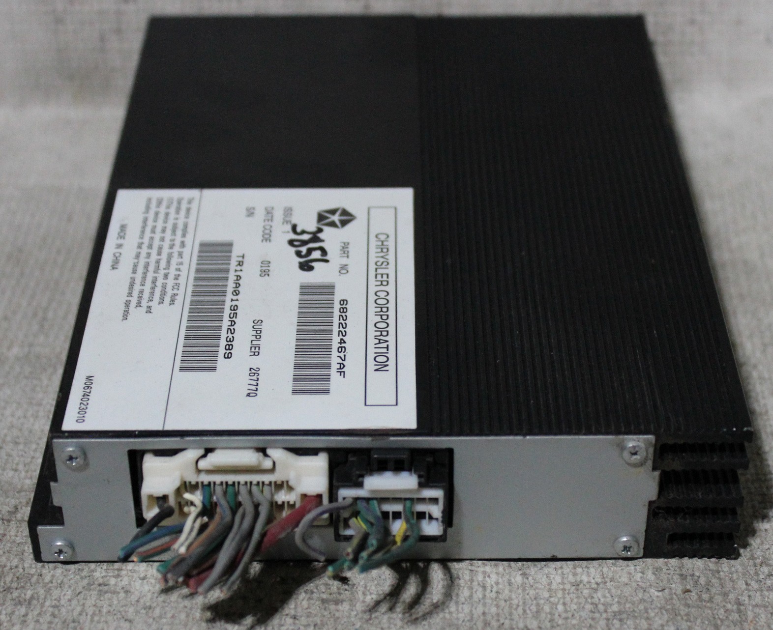 Dodge Challenger/ Charger 2015 2016 Factory Speaker Amp Amplifier 68222467AF