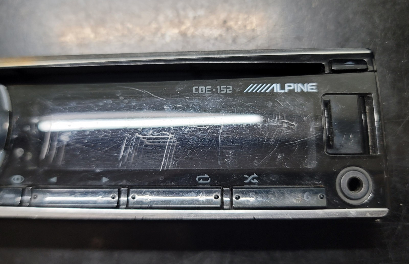 ALPINE CDE-152 Bluetooth Car Audio Stereo in Dash CD Player AUX FACEPLATE ONLY