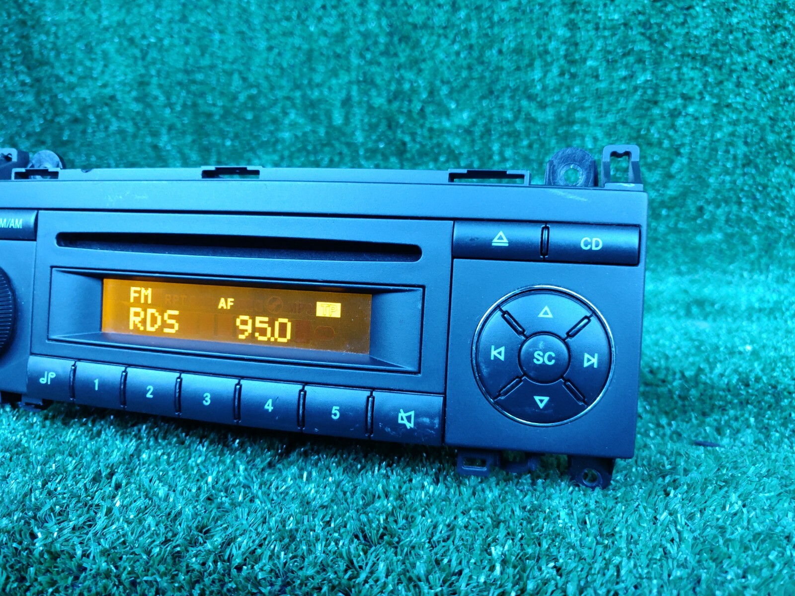 Mercedes Benz Original Car Radio Audio 5 Be9012 A1698200886 Oem Part