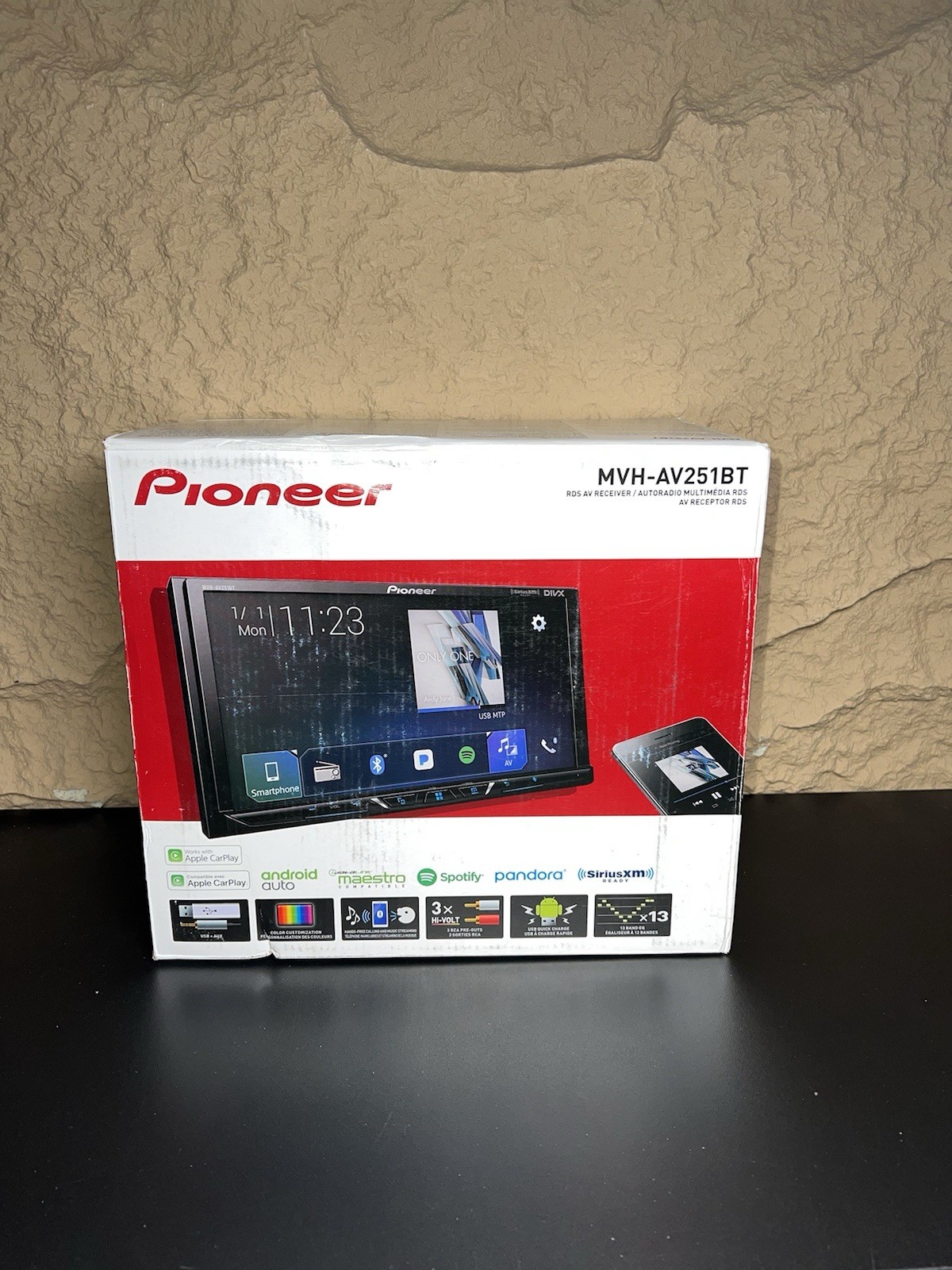 Pioneer MVH-AV251BT 7″ Digital Multimedia Video Receiver, Apple CarPlay, Android