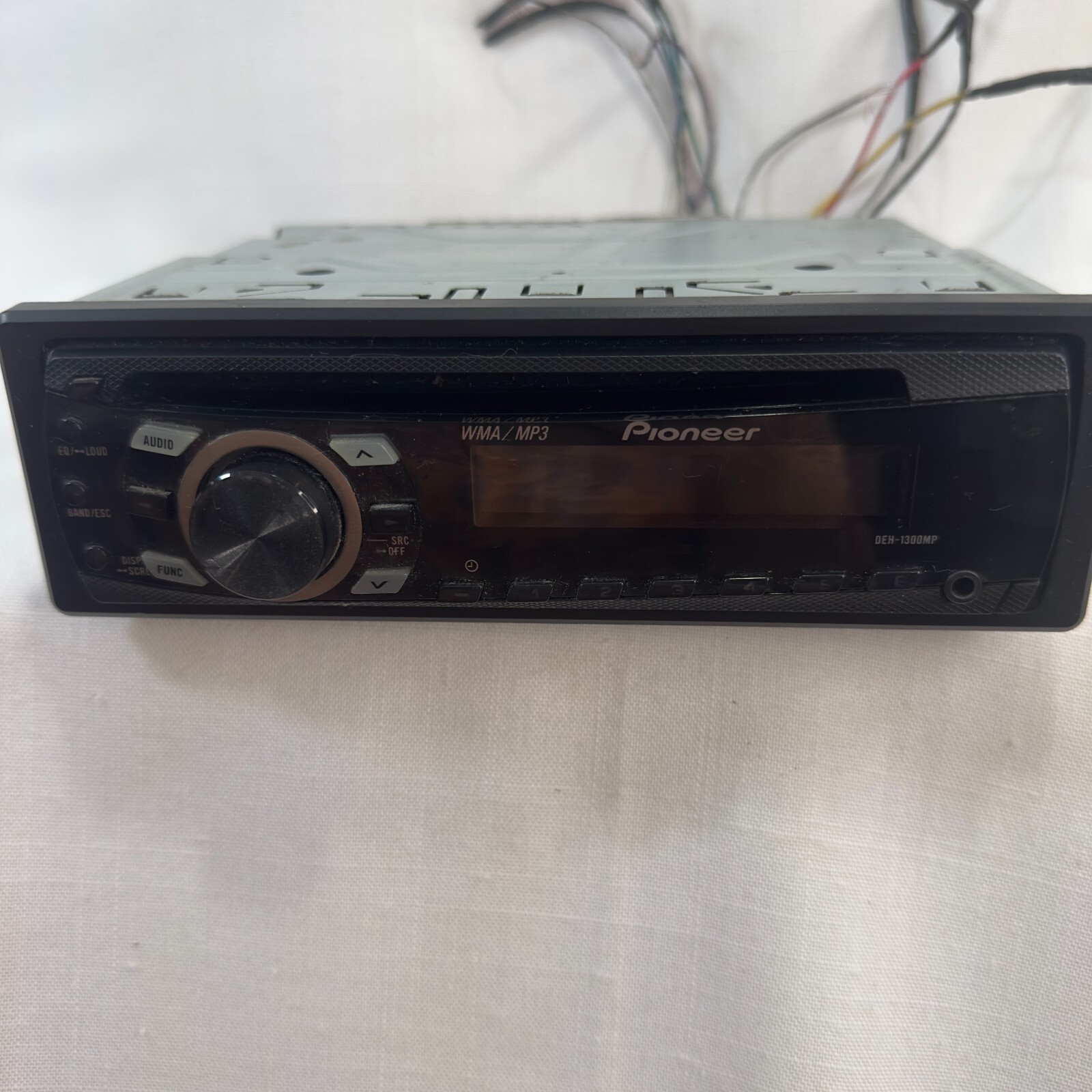 PIONEER CAR STEREO CD PLAYER DEH-1300MP -This is as is no way to check condition