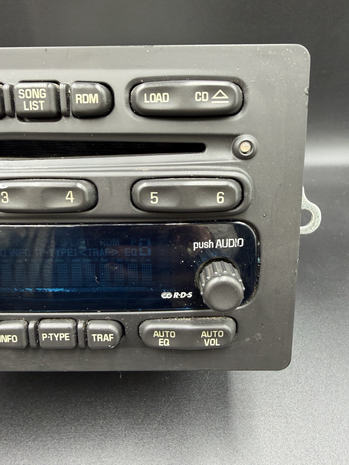 GMC Chevrolet Radio 6 CD Disc Changer Stereo Receiver Delphi OEM Untested