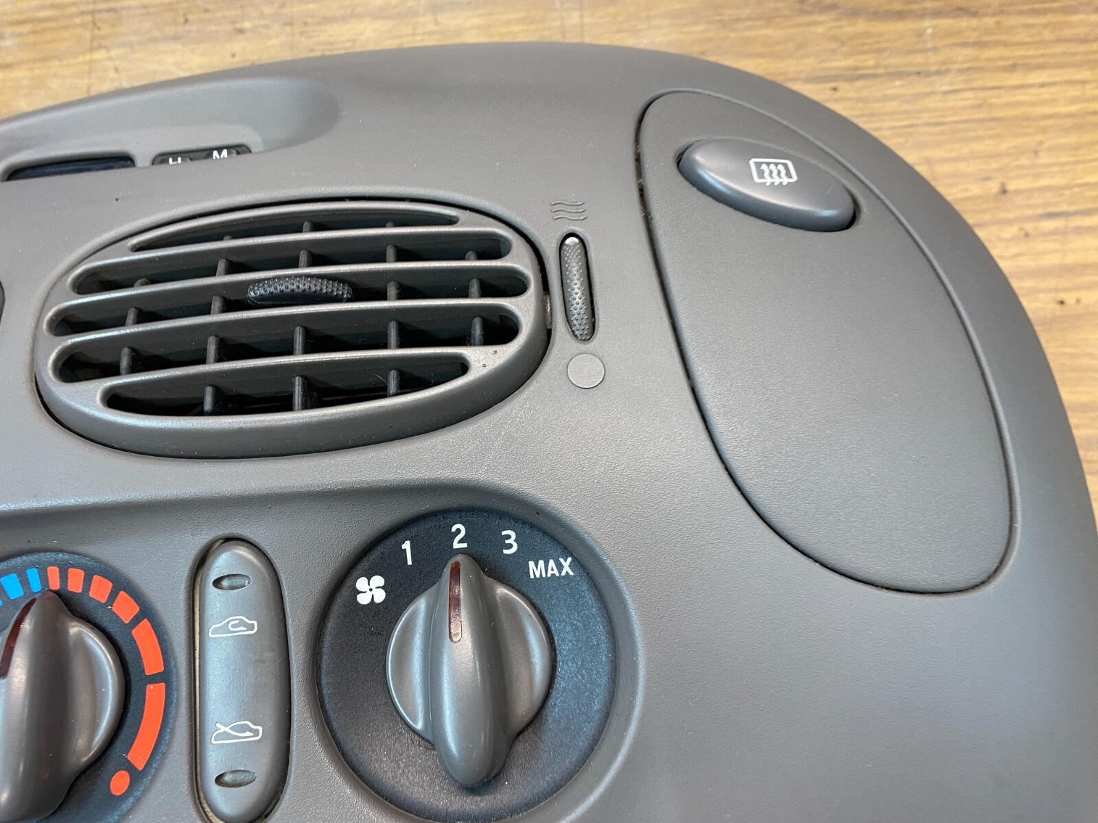 Ford Falcon AU S1 Dash A/C Stereo Control Surround Grey