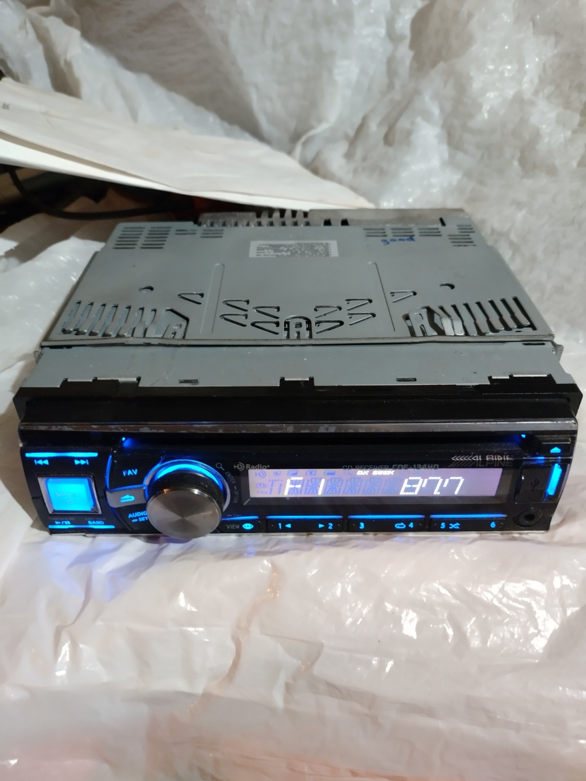 Alpine CDE 134HD CD Player Radio needs wire harness