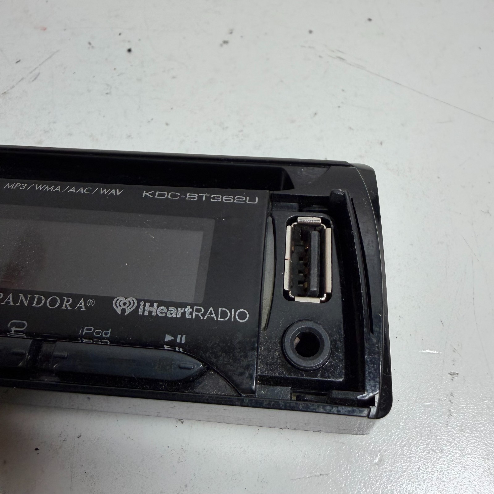 Kenwood KDC-BT362U Bluetooth Pandora iHeartRadio USB MP3 Car Stereo Faceplate