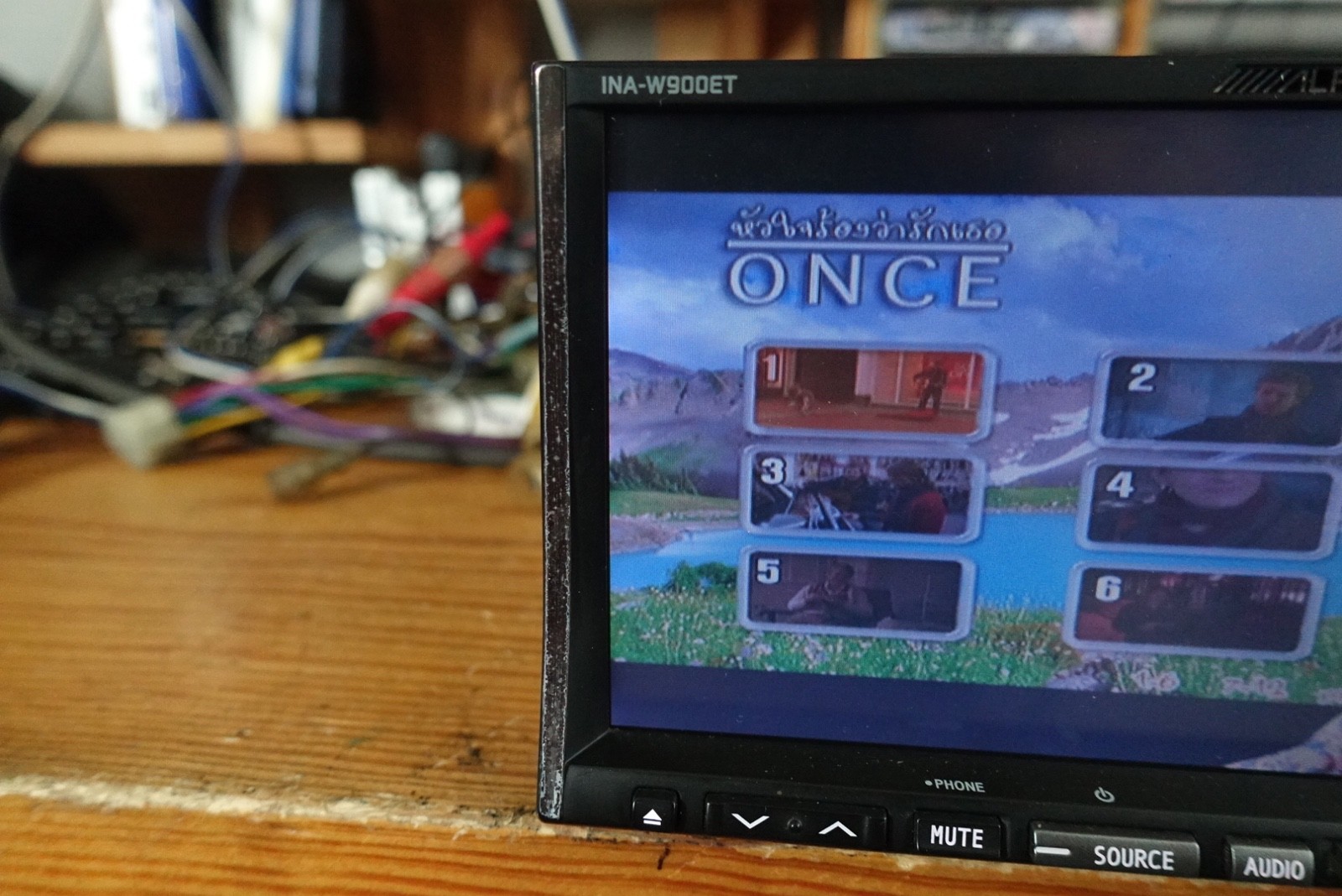 Alpine INA-W900ET. 7″ Touch Screen. Fully functonsl. New Film. 3 RCA Pre out.