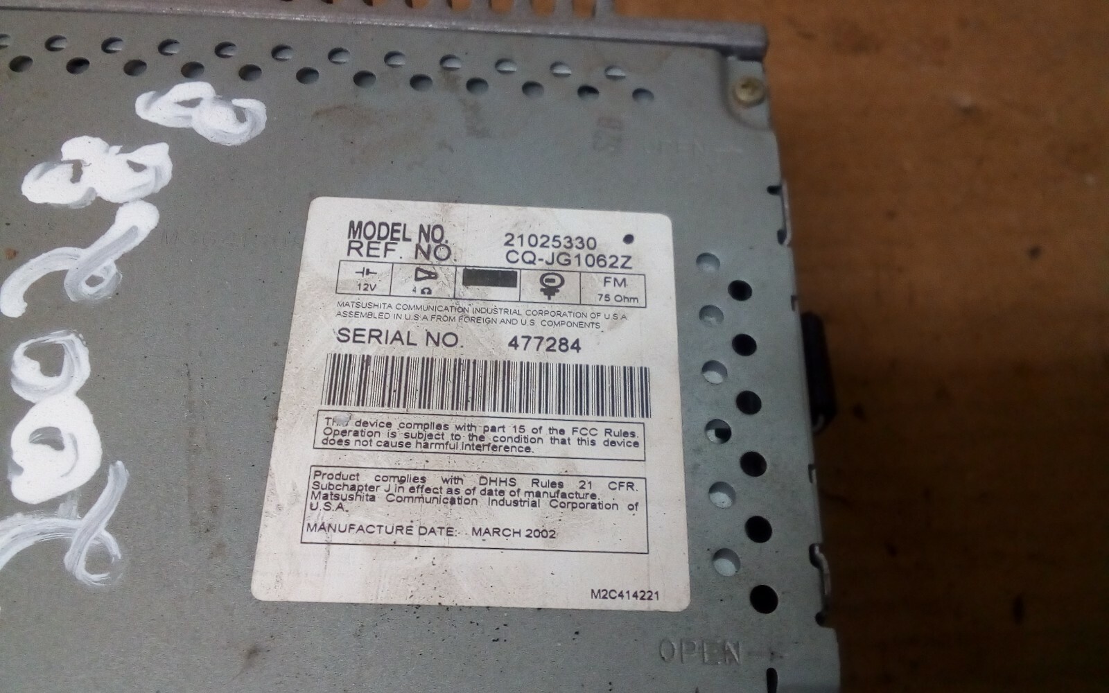2000-2002 Saturn S-Series AM-FM Radio Reciever