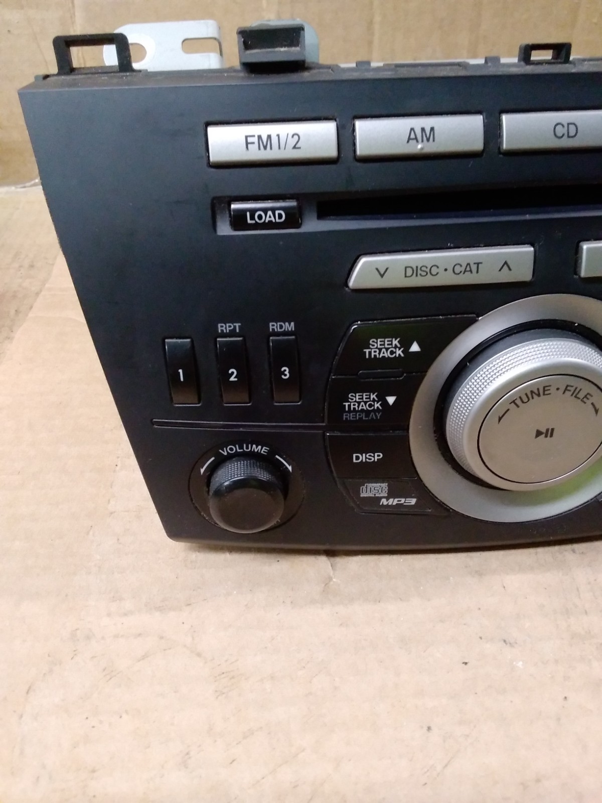 2011 Mazda 3 AM FM Satellite Single CD Radio Receiver BBM566AR0