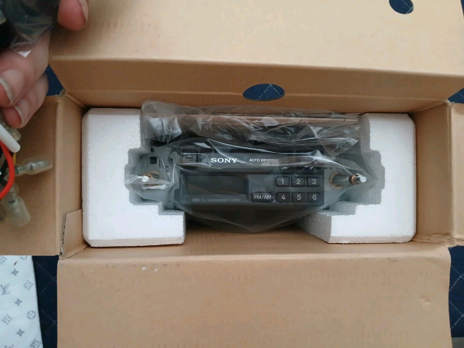 (NEW) Vintage Sony EXR-200 FM/AM Cassette Car Stereo