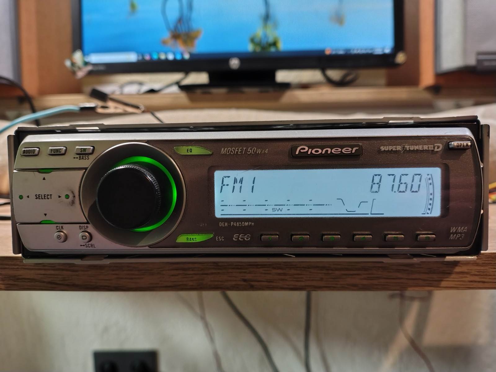 Pioneer DEH P4850MPH Car Stereo CD Receiver Fully Working Great Shape