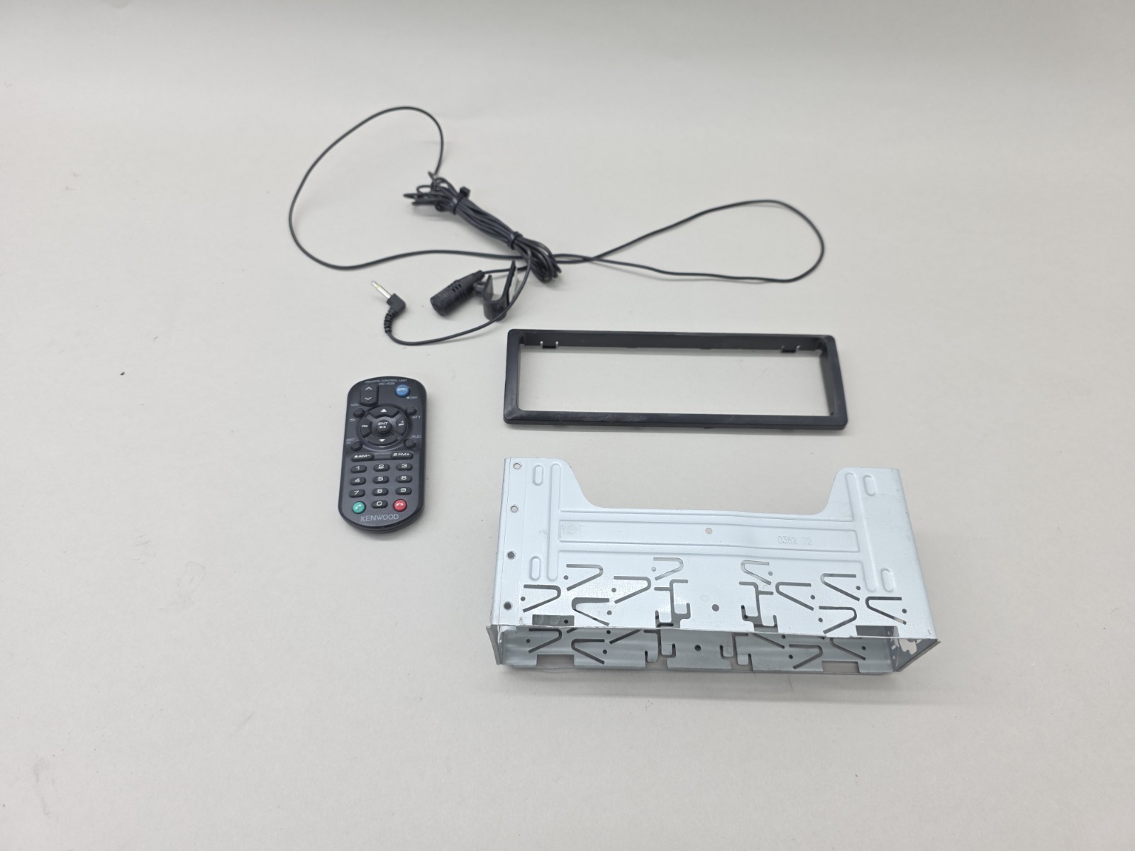 BMW Z3 Roadster Kenwood Radio Bluetooth USB AUX Pre Wired Plug & Play 96-02
