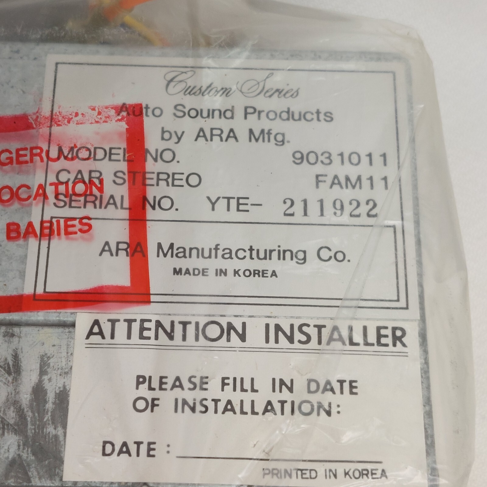 Custom Series ARA In Dash AM Radio Model 9031011-FAM 11 F series base NOS