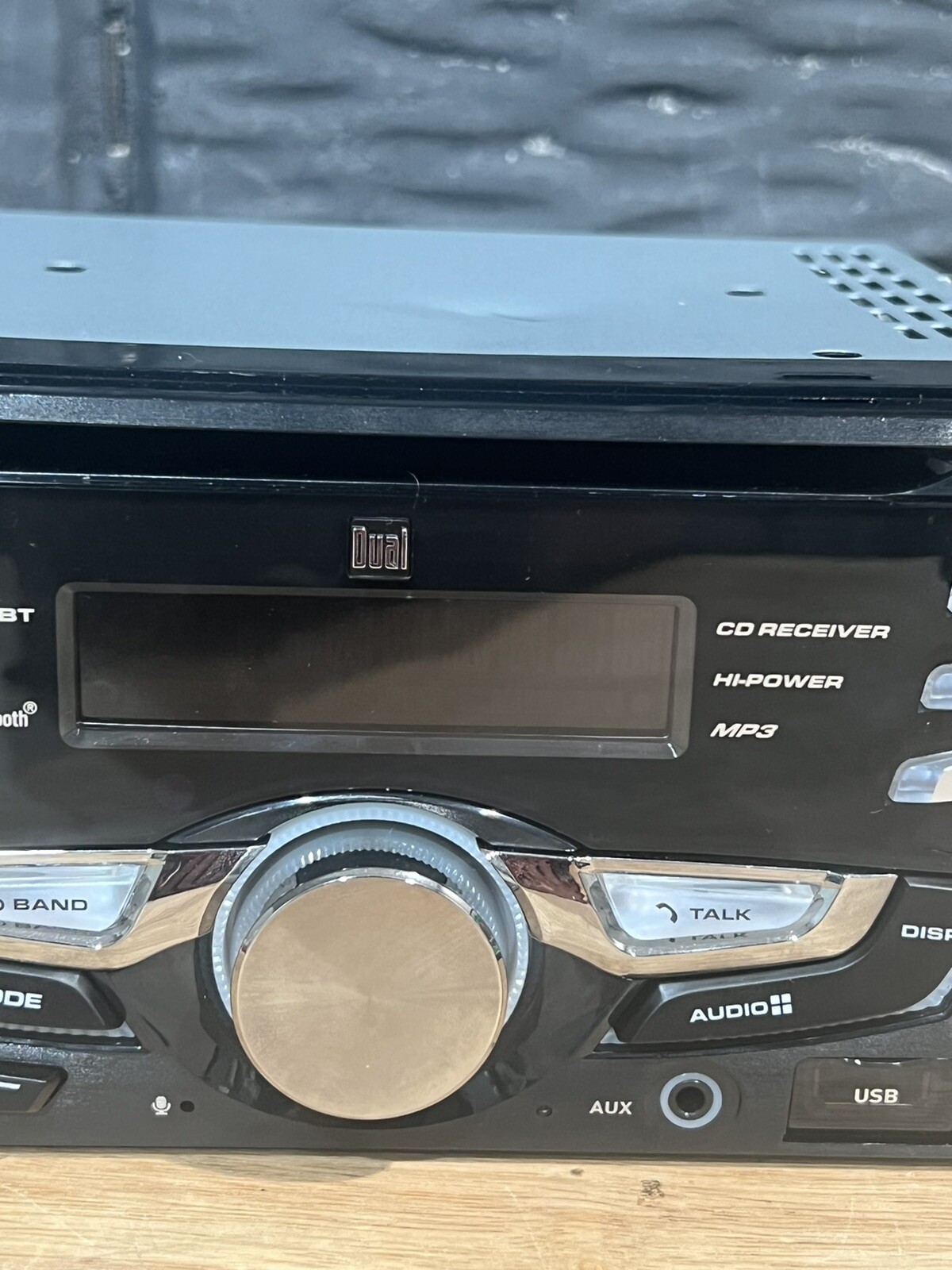 Dual Electronics DC426BT Double-DIN in-Dash CD AM/FM/MP3 Receiver