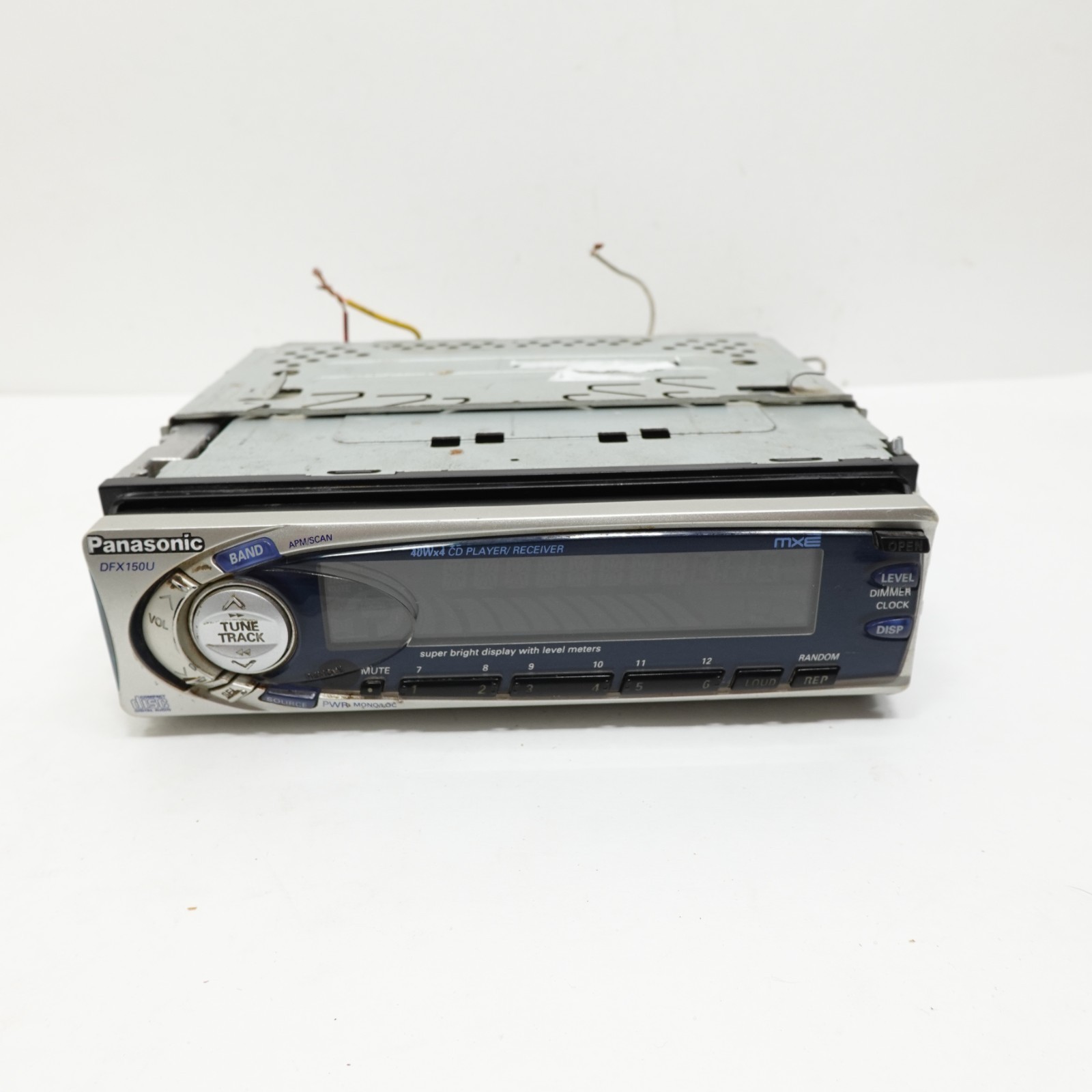 Panasonic CQ-DFX150U Car CD Player Receiver Aux In Dash Stereo High Power 40W x4