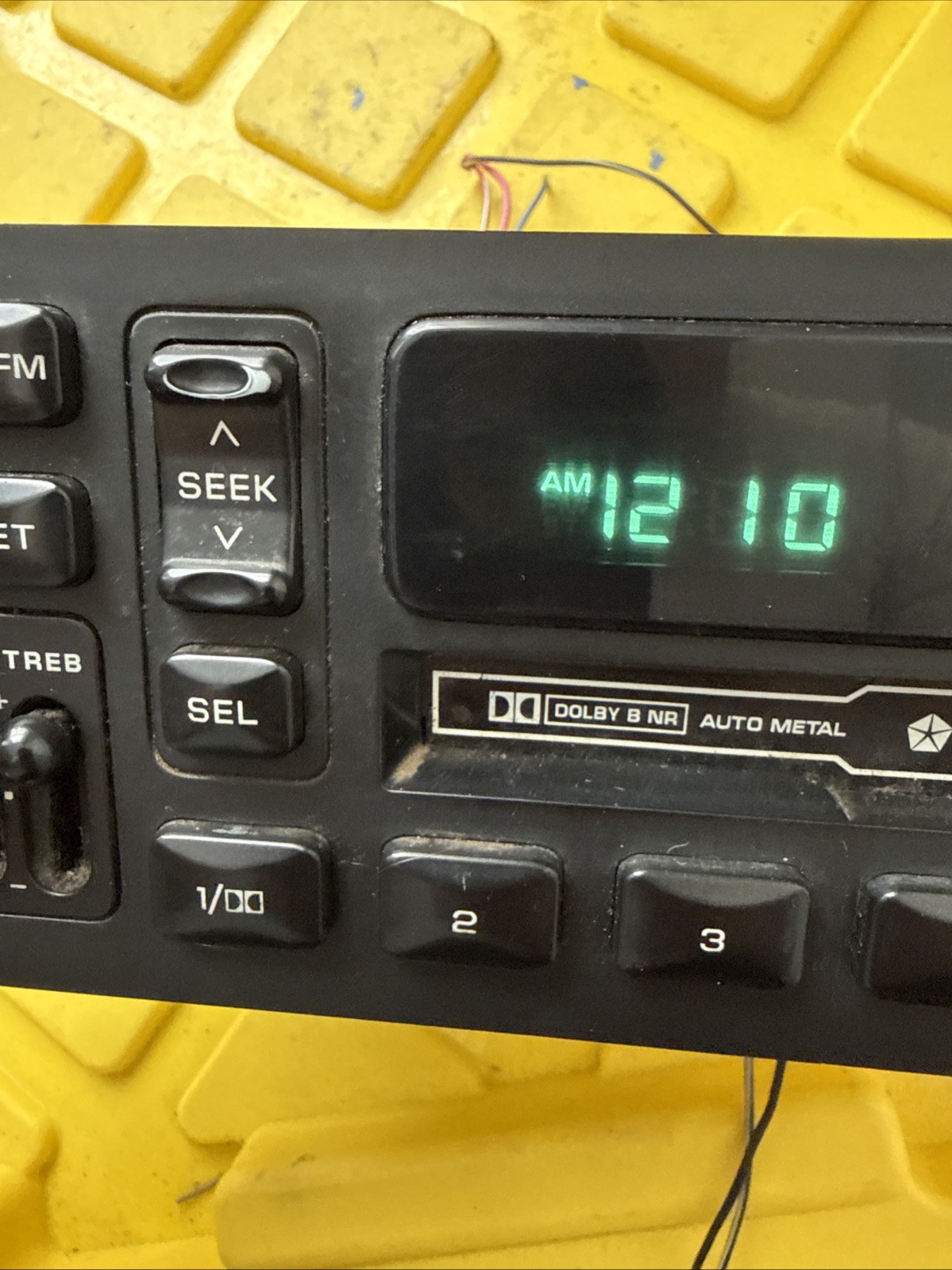TESTED 2001 Dodge Ram Van Radio Cassette Player P56038933AB RAS Black AM/FM