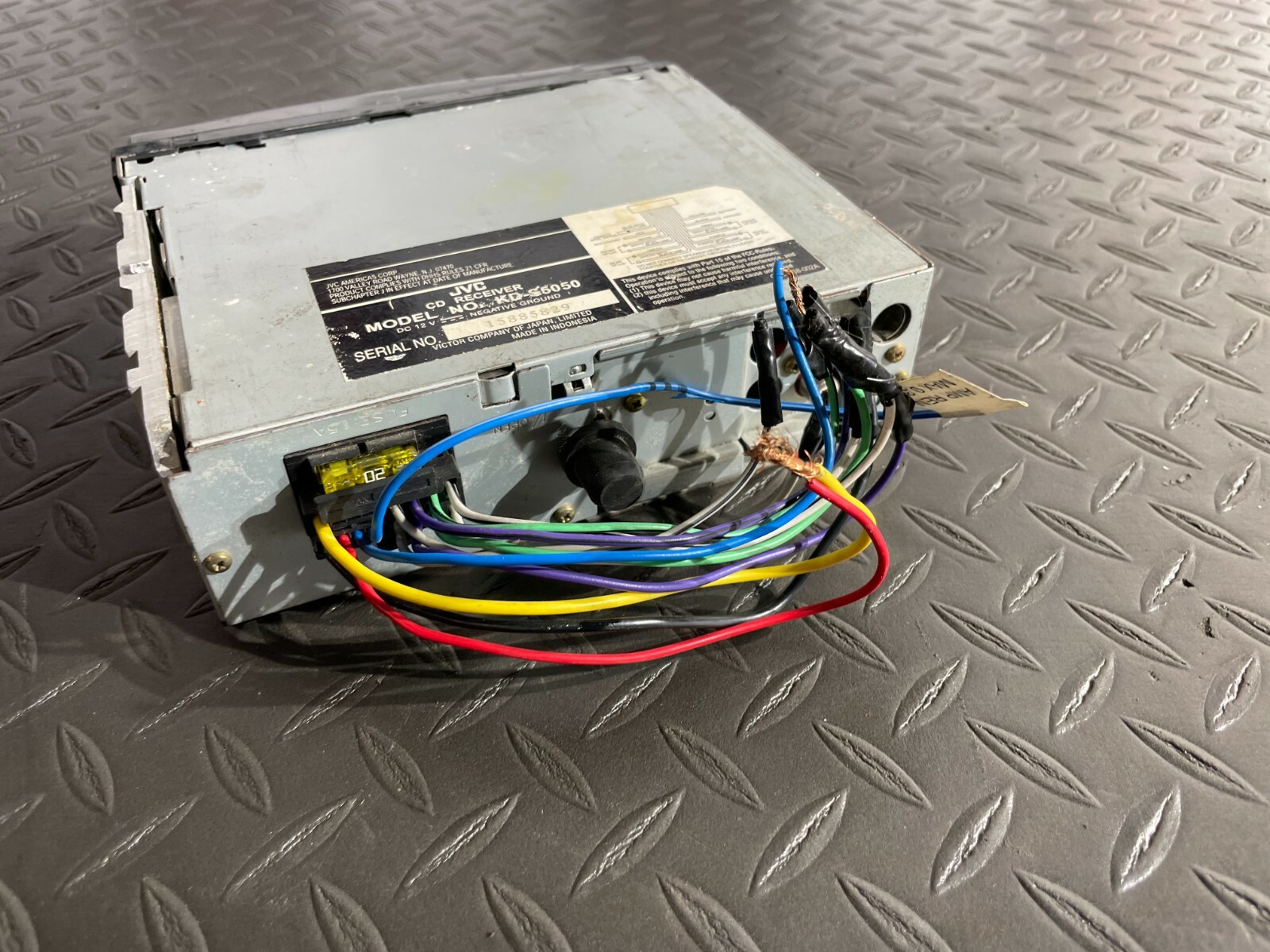 DODGE CHARGER SRT-8 6.1L 2005-2010 AFTERMARKET KD-S5050 CD PLAYER RADIO STEREO