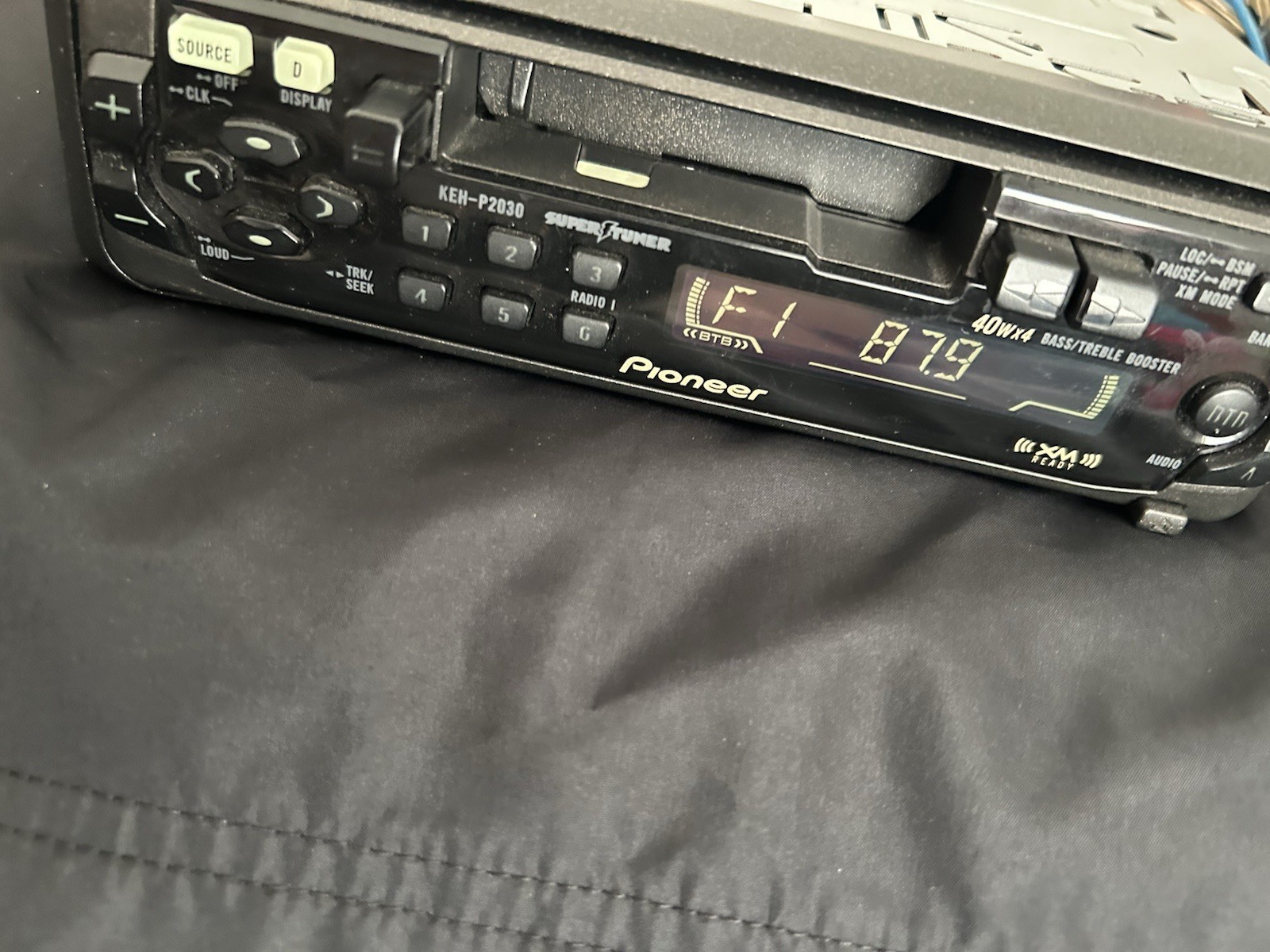 Pioneer KEH-P2030 Cassette Player, Radio Receiver Car AM/FM Stereo , Old School