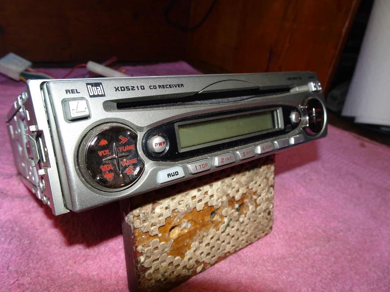 Dual Electronics XD5210 AM/FM/CD Receiver Player Car Stereo Tested and Working