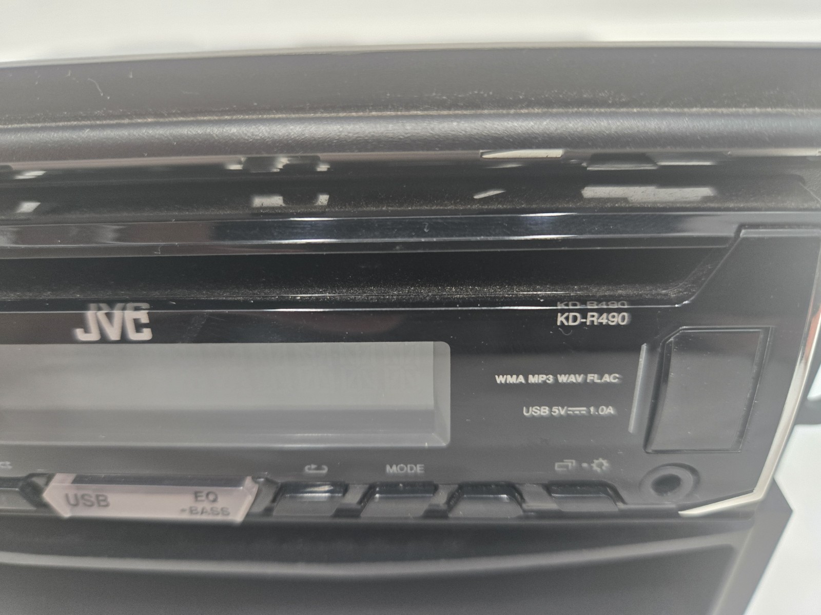 JVC KD-R490 CD Receiver Featuring USB/AUX Input – Untested